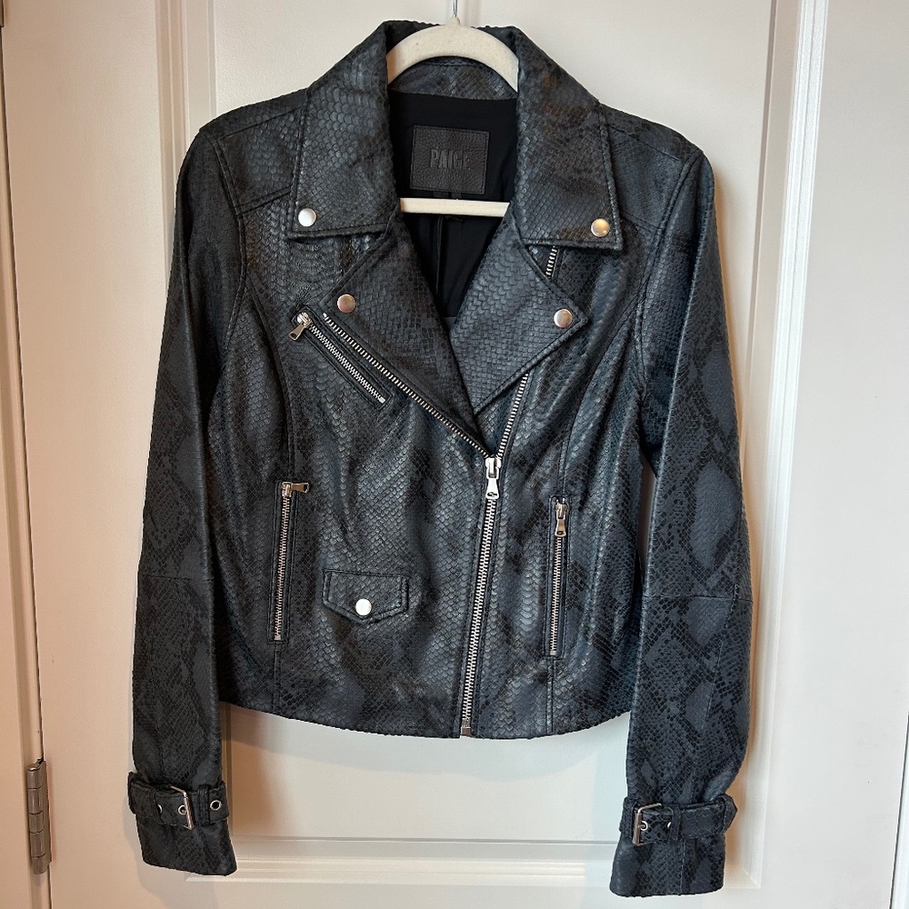PAIGE Ladies leather jacket